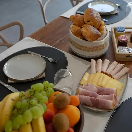 Au Petit Canteleu - 住宿加早餐酒店